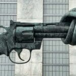 Winnipeg sides with Ottawa on gun seizures